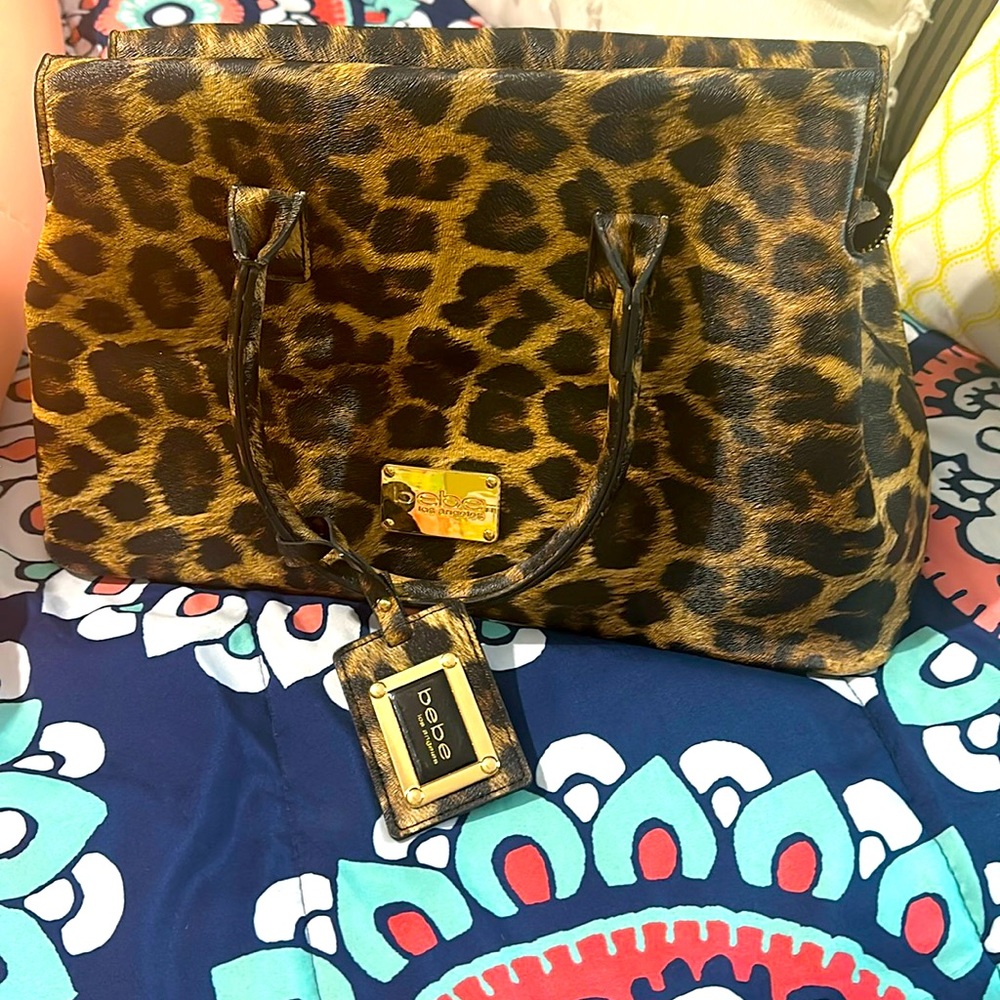 •bebe Cheetah Print Handbag•